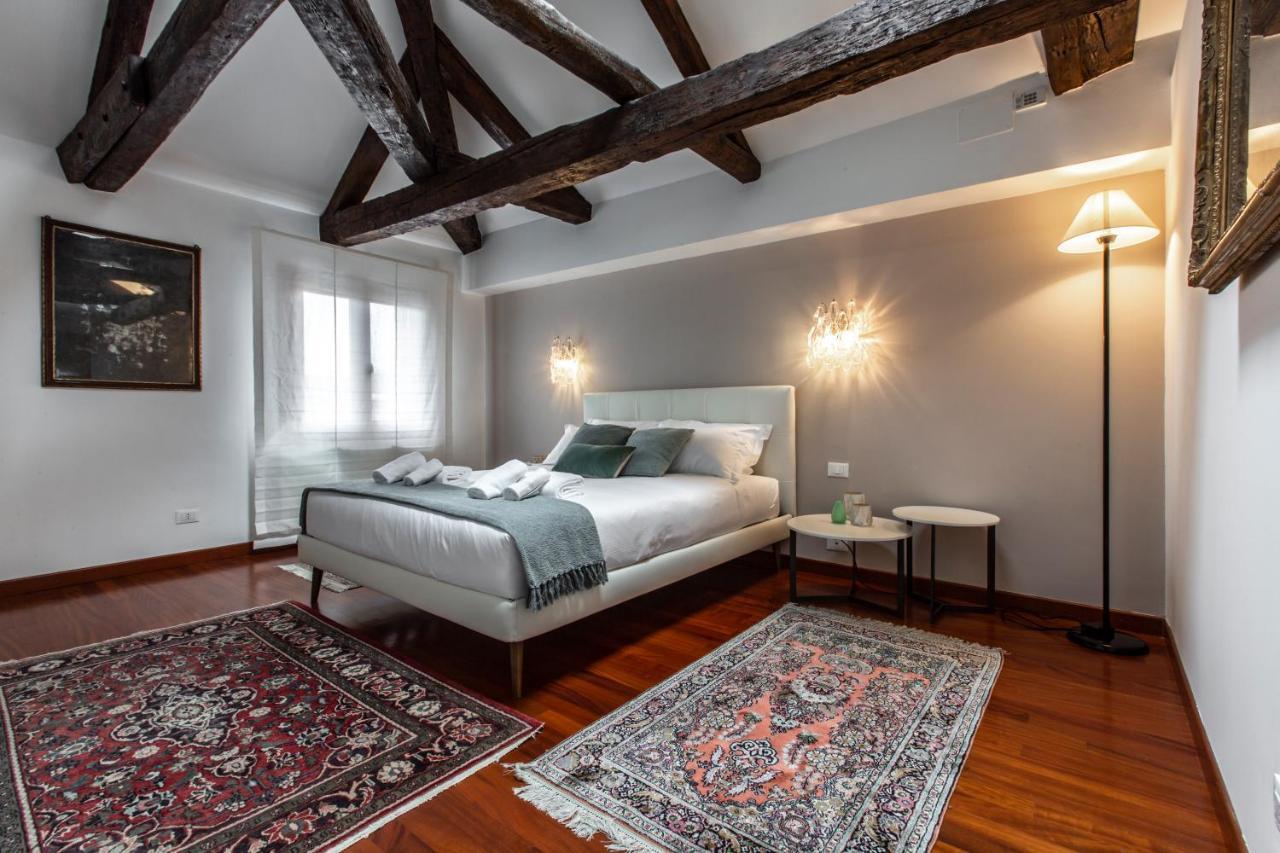 Appartement San Pantalon Luxury Penthouse R&r