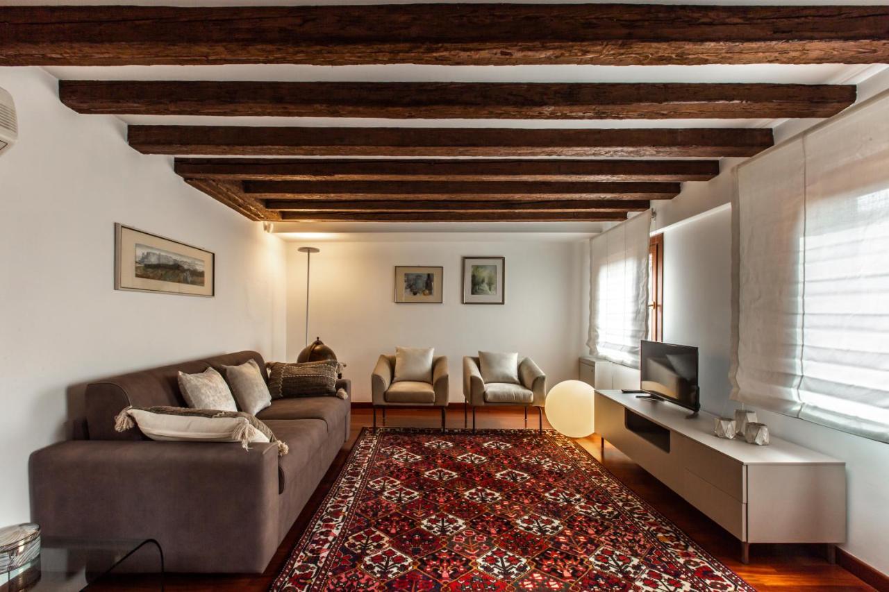 Appartement San Pantalon Luxury Penthouse R&r