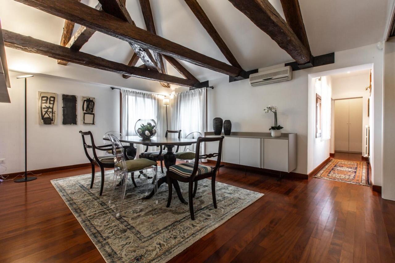Appartement San Pantalon Luxury Penthouse R&r Venetië