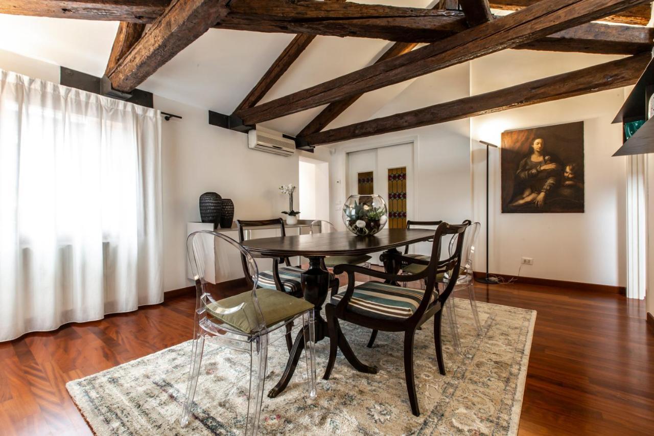Appartement San Pantalon Luxury Penthouse R&r Venetië